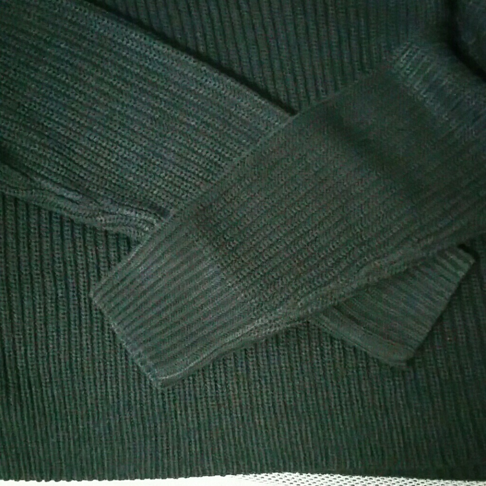 Round Neck Long Sleeves Sweater - Picture 7 of 7